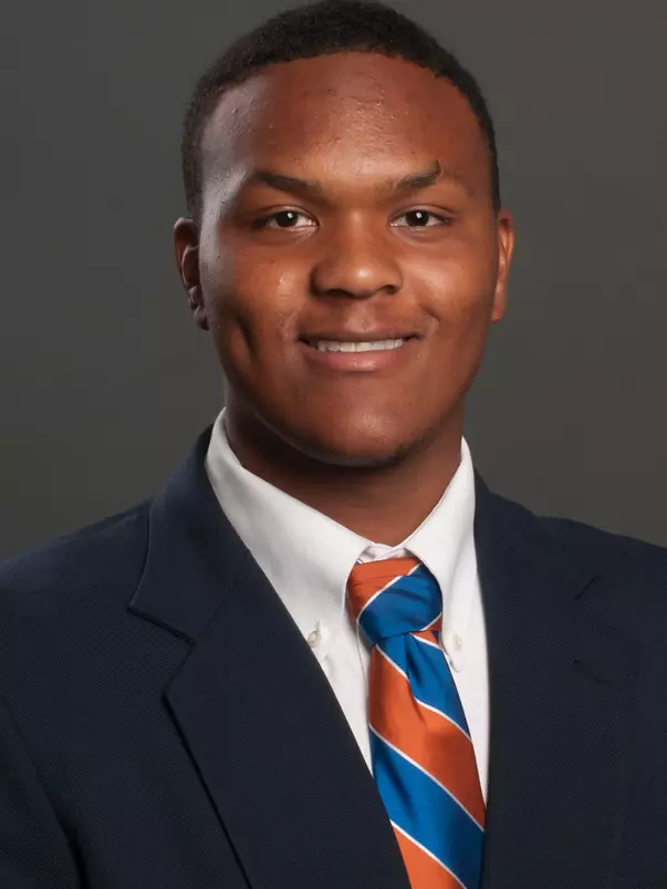 2019 Headshot of Andrew Van Buren