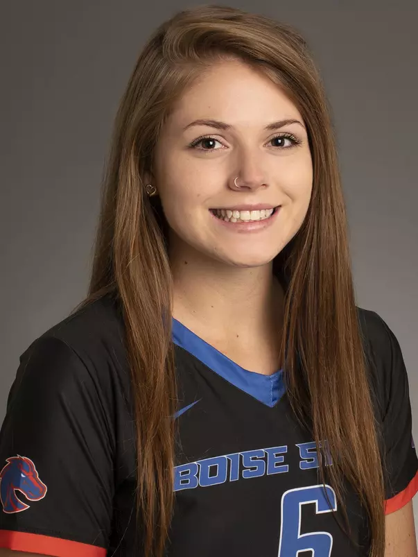 2019 Headshot of Danielle Boss