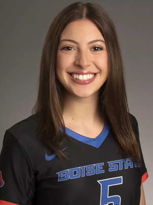 2019 Headshot of Allison Casillas