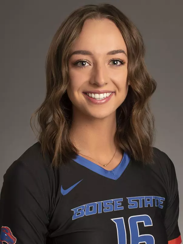 2019 Headshot of Celine Christensen