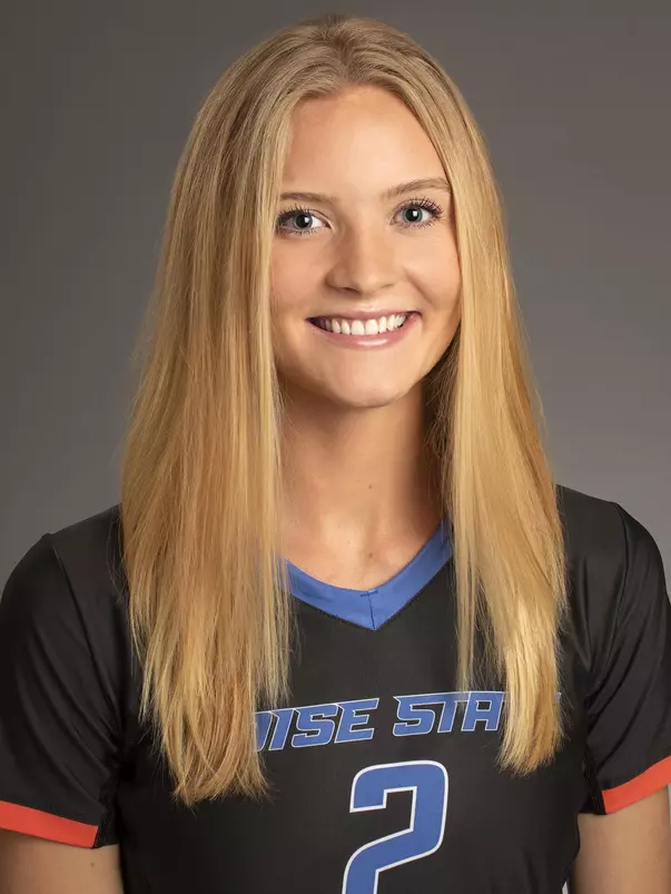 2019 Headshot of Kiley Lewis