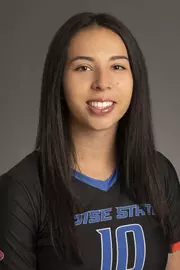 2019 Headshot of Carly Moreno