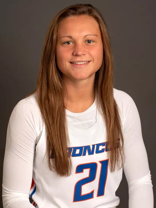 2019-20 Headshot of Riley Lupfer