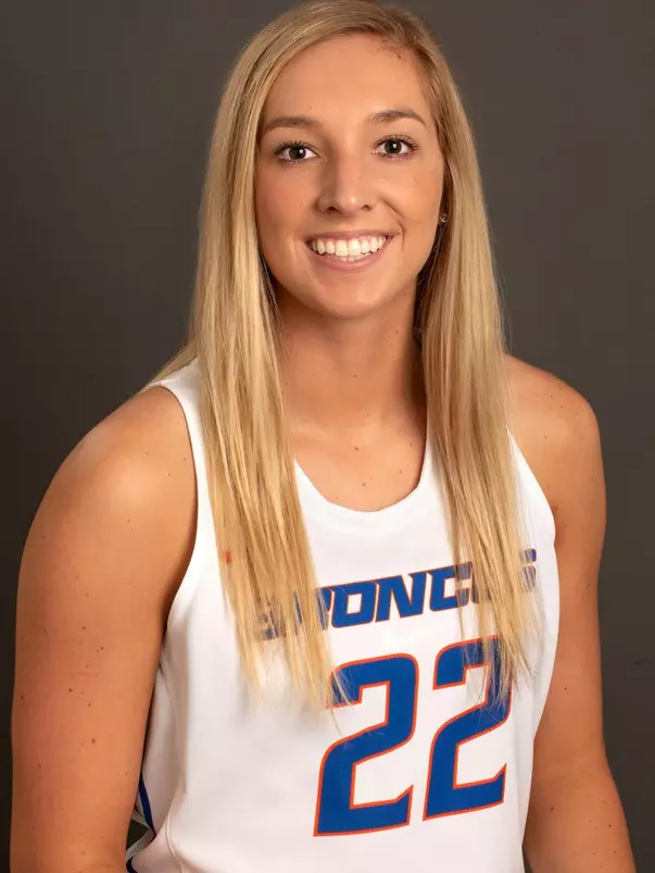 2019-20 Headshot of Ellie Woerner