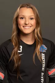 2019 Headshot of Lili Finch