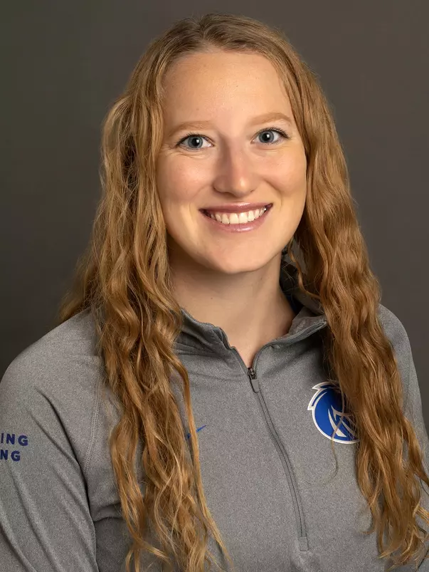 Cassie Barkhorn portrait, Swim & Dive, Athletics, Photo by Priscilla Grover