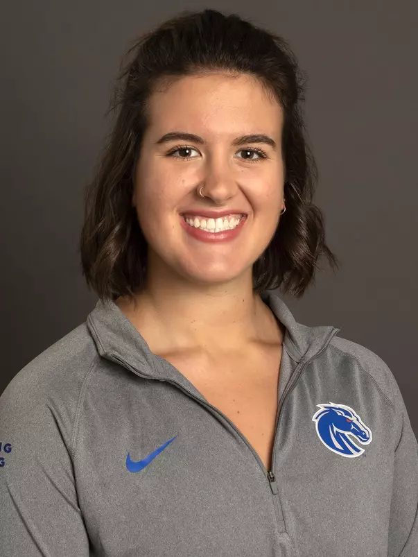 Lucia Davis portrait, Swim & Dive, Athletics, Photo by Priscilla Grover