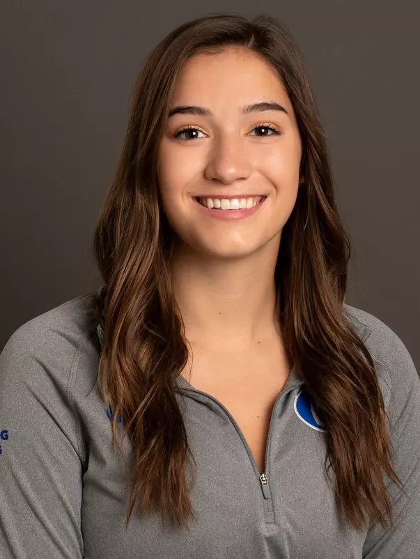 Marti Erlam portrait, Swim & Dive, Athletics, Photo by Priscilla Grover