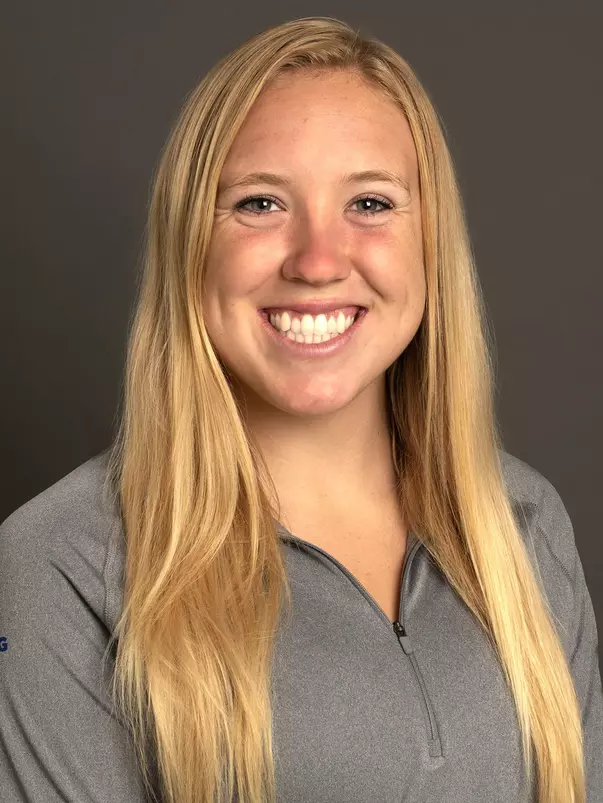 Hayley Hill portrait, Swim & Dive, Athletics, Photo by Priscilla Grover