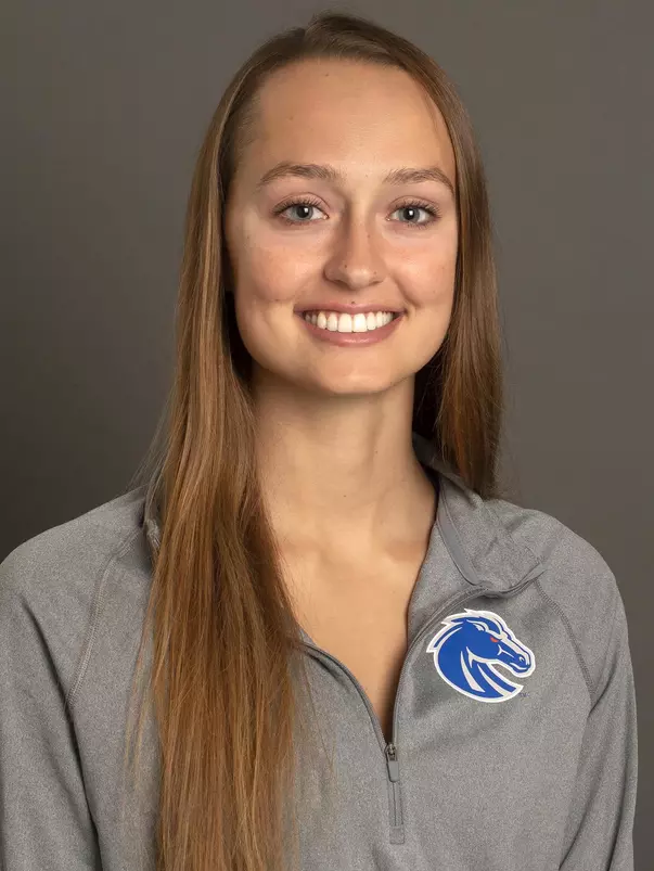 Carly Palmer portrait, Swim & Dive, Athletics, Photo by Priscilla Grover