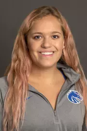 Robin Pinger portrait, Swim & Dive, Athletics, Photo by Priscilla Grover