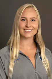 Lauren Vitort portrait, Swim & Dive, Athletics, Photo by Priscilla Grover