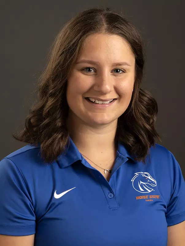 2019-20 Headshot of Holly Stewart