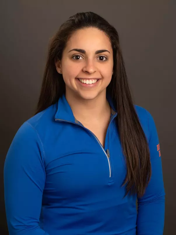 2020 Headshot of Isabella Amado