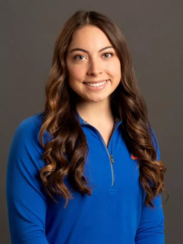 2021 Headshot of Emily Lopez