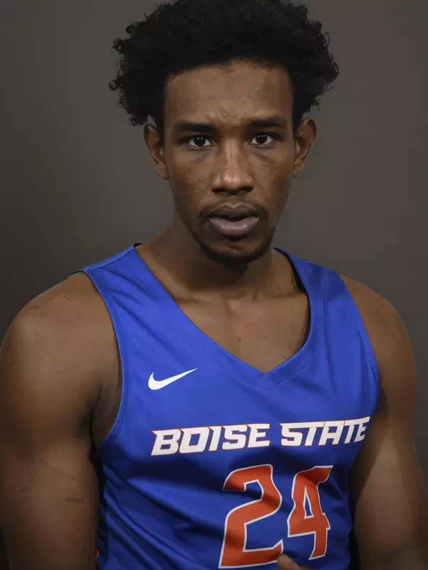 2020-21 Headshot of Abu Kigab