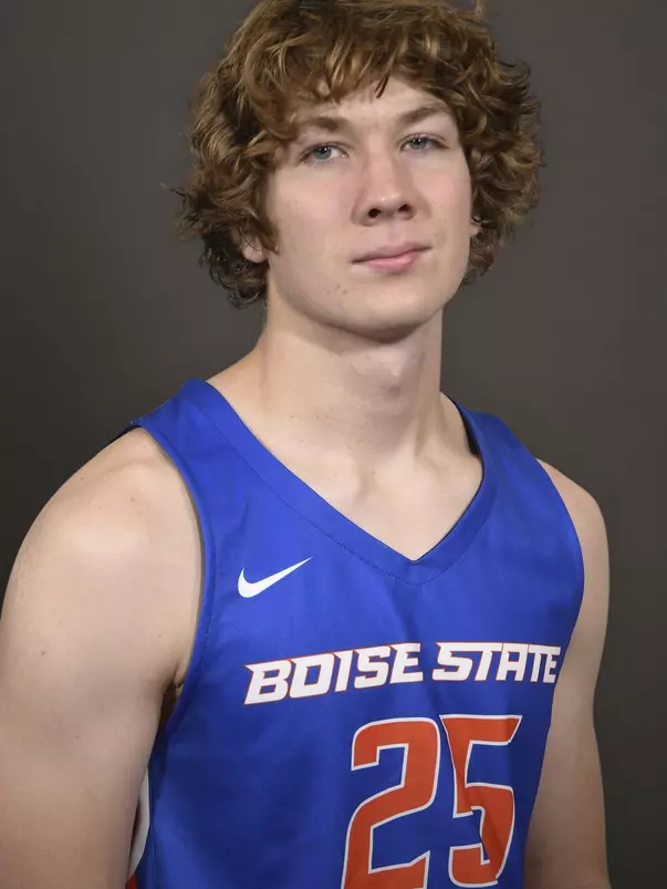 2020-21 Headshot of Lukas Milner