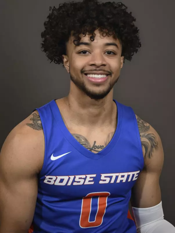 2020-21 Headshot of Marcus Shaver