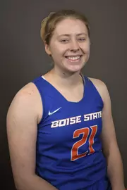 2020-21 Headshot of Martina Machalova