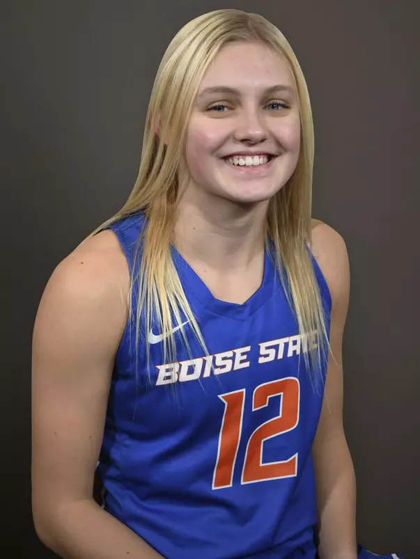 2020-21 Headshot of Mary Kay Naro