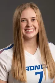 2020 Headshot of Elena Howe