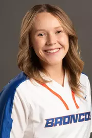 2021 Headshot of Ashlyn Adams