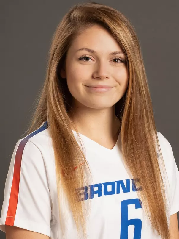 2020 Headshot of Danielle Boss