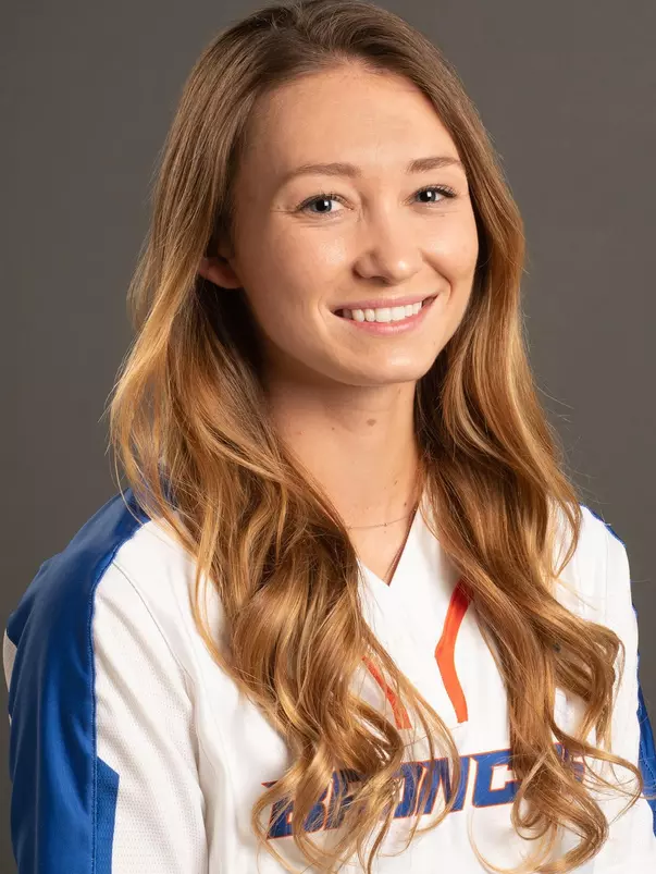 2021 Headshot of Isabelle Butler