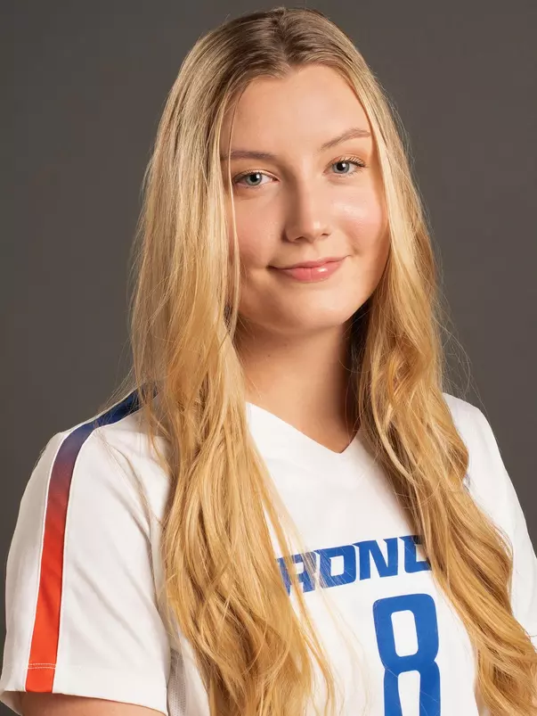 2020 Headshot of Chey Jones
