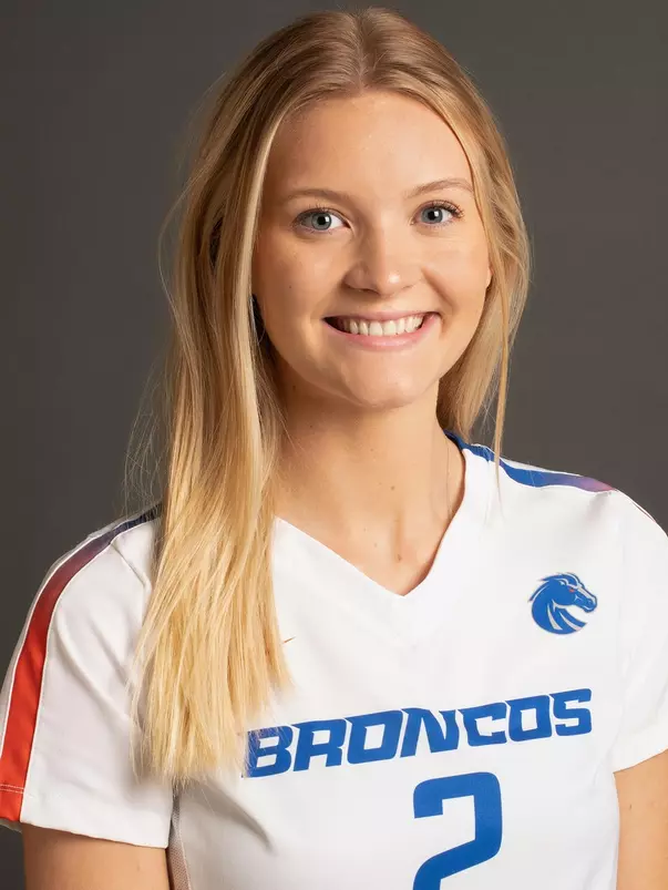 2020 Headshot of Kiley Lewis