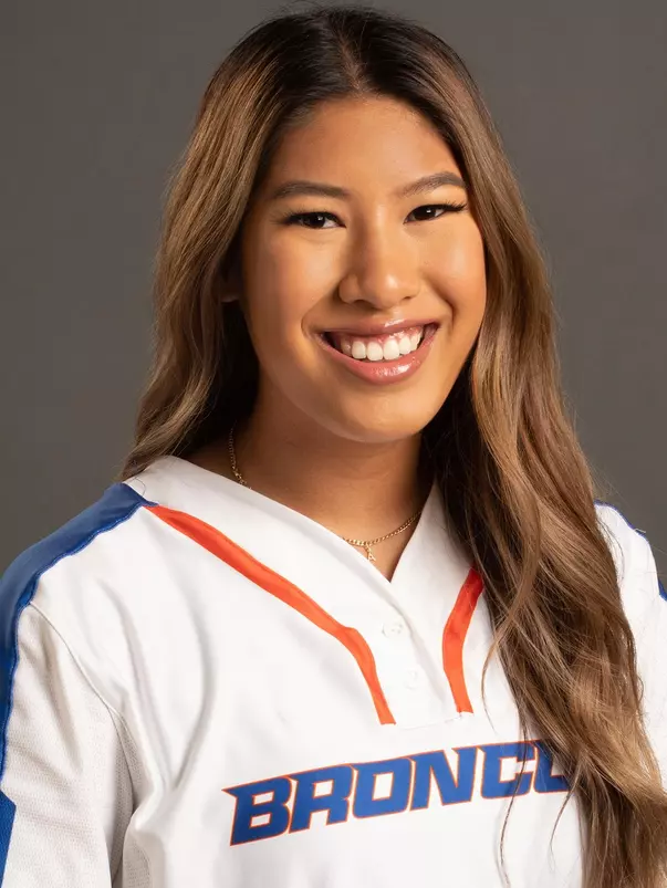 2021 Headshot of Alison Seng
