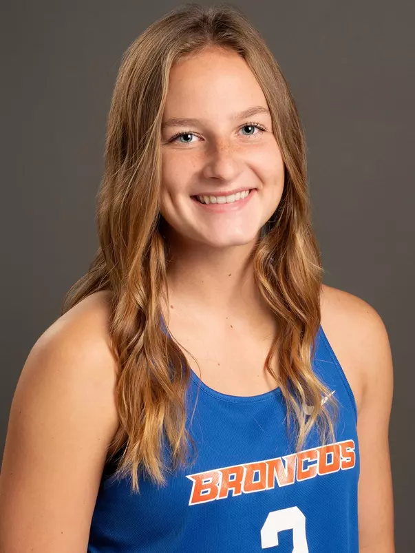 2021 Headshot of Rorianna Chartier