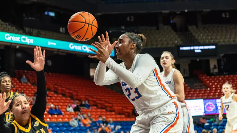 Broncos Host Oregon Tech on the Hardwood
