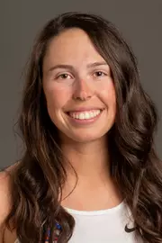 2022 Headshot of Erin Martin