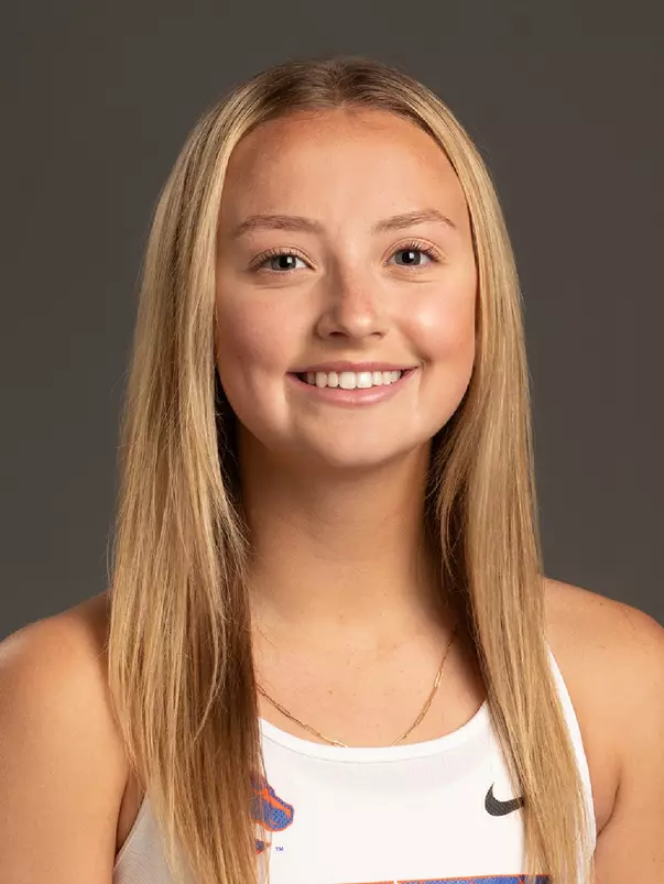2022 Headshot of Madison Nichols