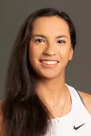 2022 Headshot of Yasmin Tan