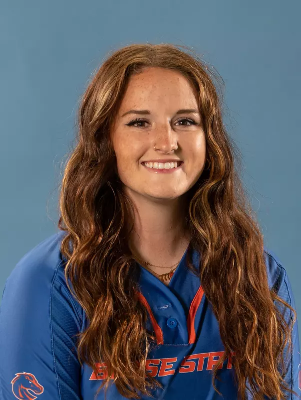 2022 Headshot of Hannah Bailey