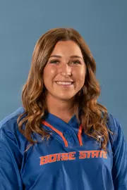 2022 Headshot of Serena Huchingson