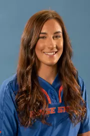 2022 Headshot of Sara Johnson