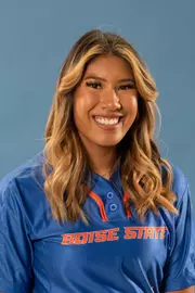 2022 Headshot of Alison Seng
