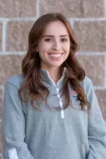 2020-21 Headshot of Claire Graves