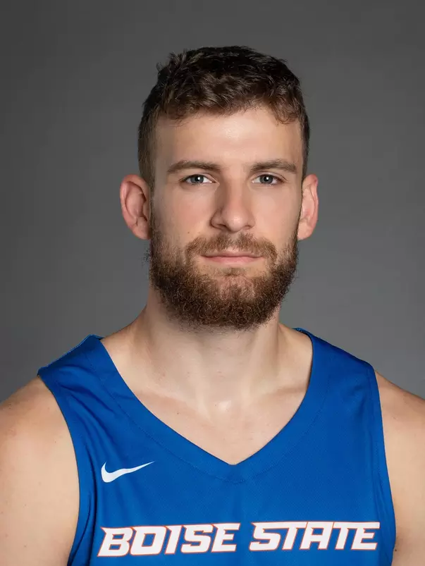 2021-22 Headshot of Mladen Armus