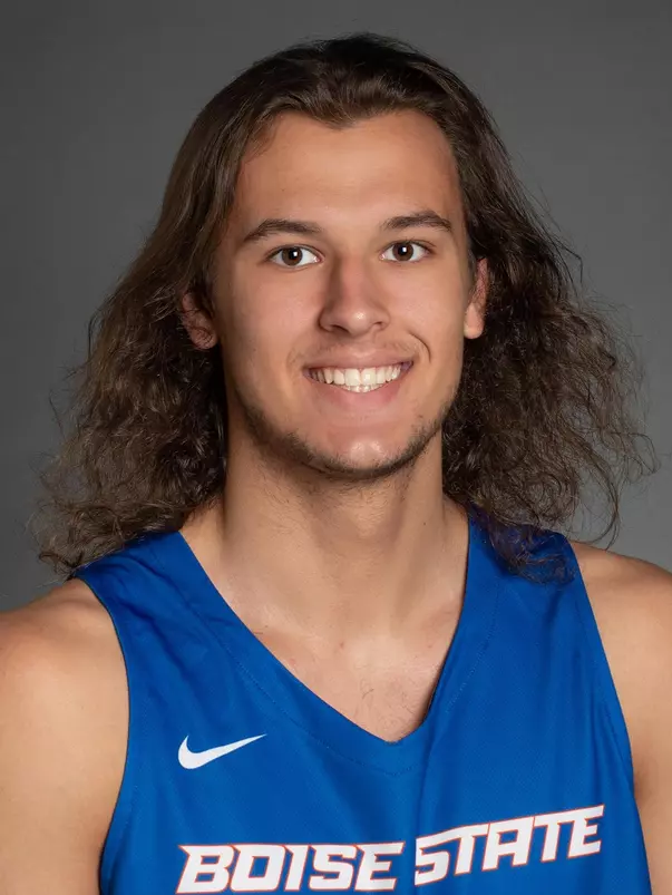 2021-22 Headshot of Tyson Degenhart