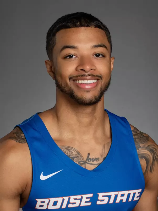 2021-22 Headshot of Marcus Shaver
