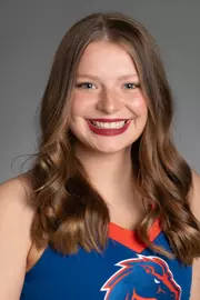 2021-22 Headshot of Emma Potts