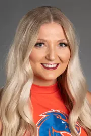 2021-22 Headshot of Lexi Almeido