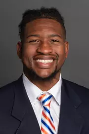 2021 Headshot of Octavius Evans