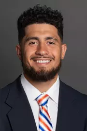 2021 Headshot of Cyrus Habibib-Likio