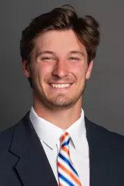 2021 Headshot of Andy Peters