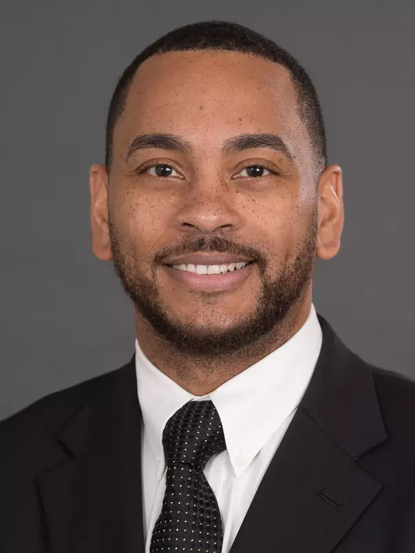 2020-21 Headshot of R-Jay Barsh